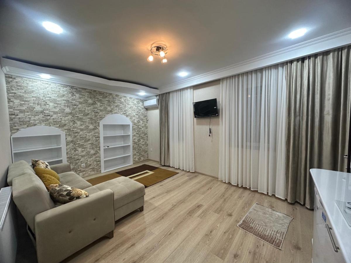 Giorgi Apartment 트빌리시 외부 사진