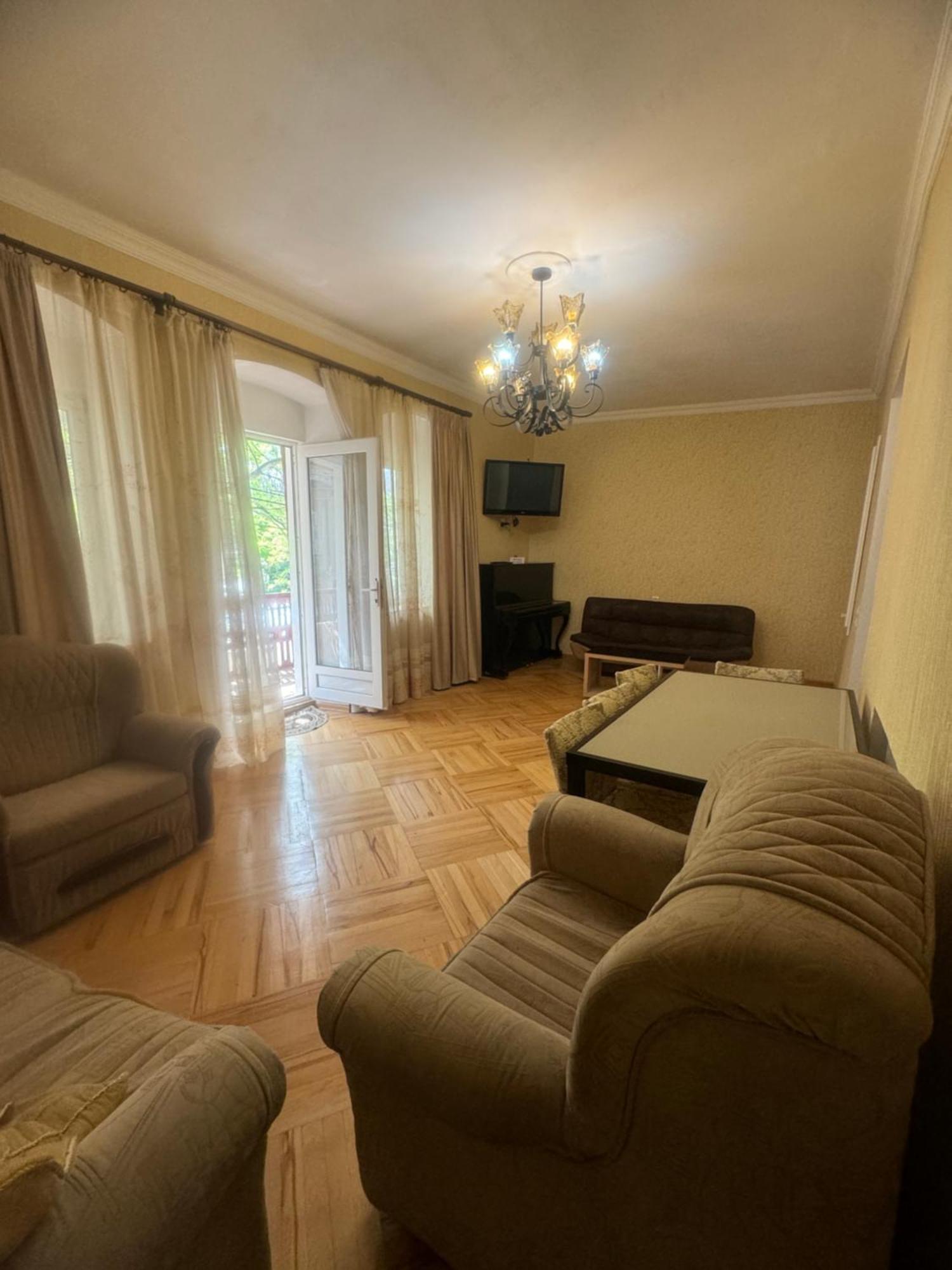 Giorgi Apartment 트빌리시 외부 사진