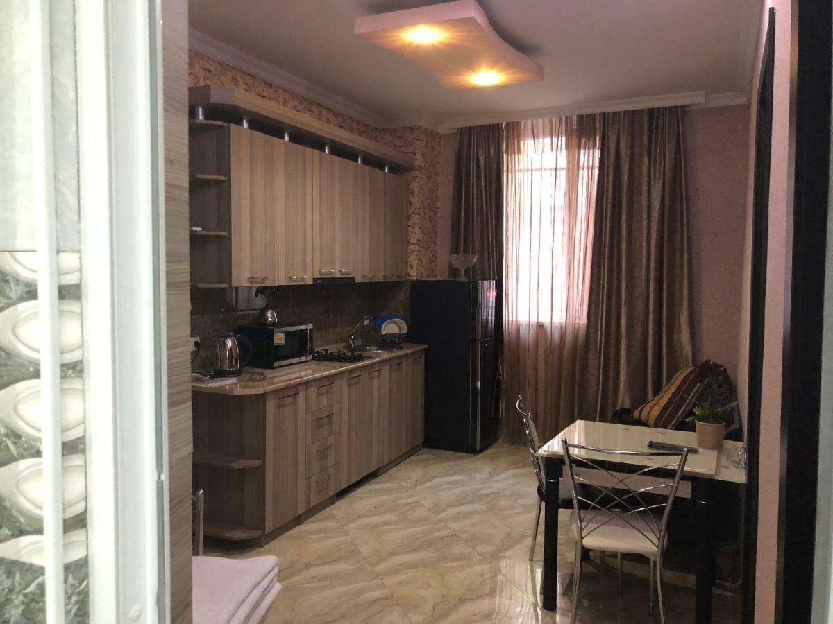 Giorgi Apartment 트빌리시 외부 사진