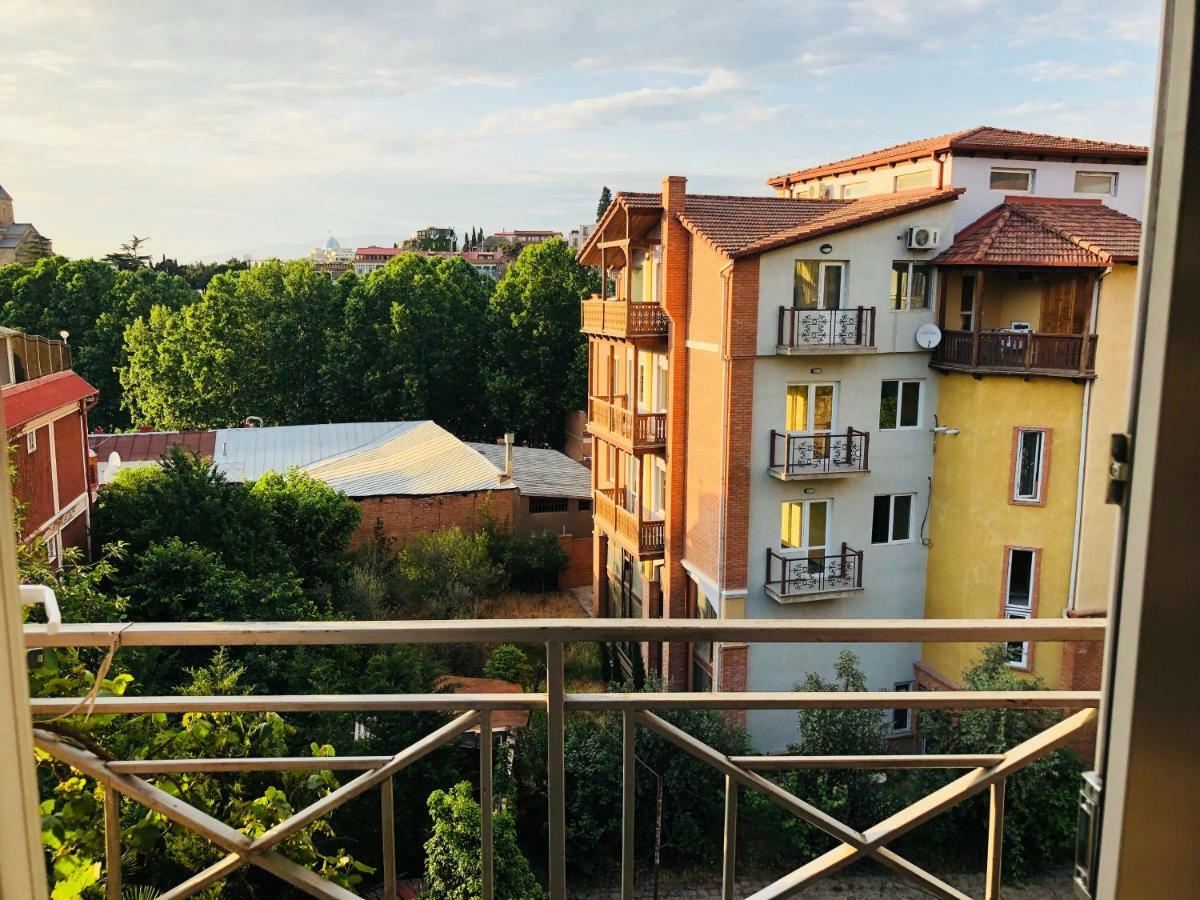 Giorgi Apartment 트빌리시 외부 사진